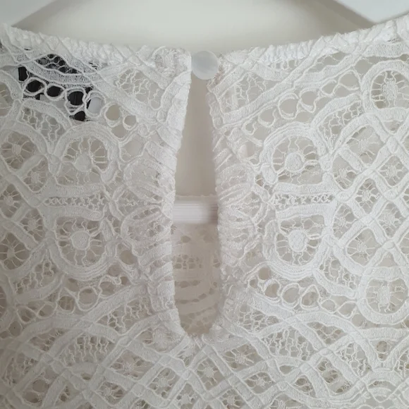 Witchery white lace long sleeve top and camisole set, size 4 - Picture 3 of 12
